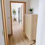 Stay-a-while I Hannah I Wlan, Kostenloser Parkplatz, Netflix Apartment Sebnitz