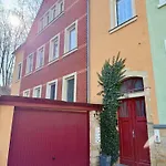 Stay-a-while I Hannah I Wlan, Kostenloser Parkplatz, Netflix * Sebnitz